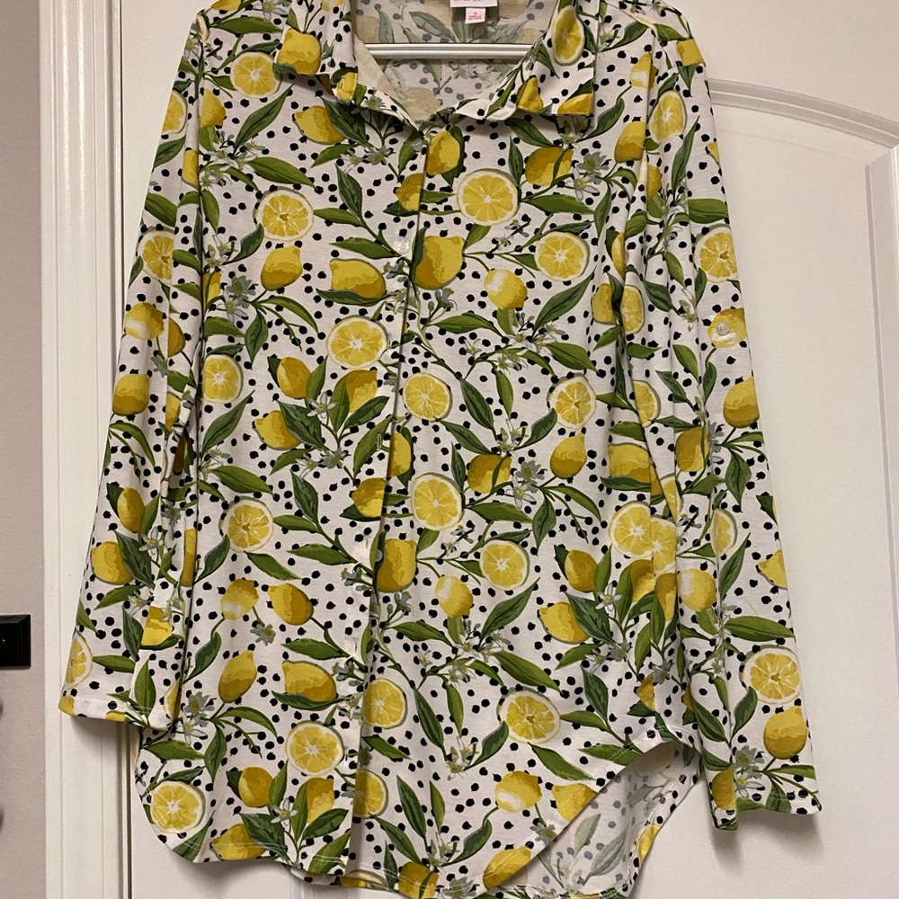 Like new LuLaRoe Valentina Top - Lemons and Polka Dots